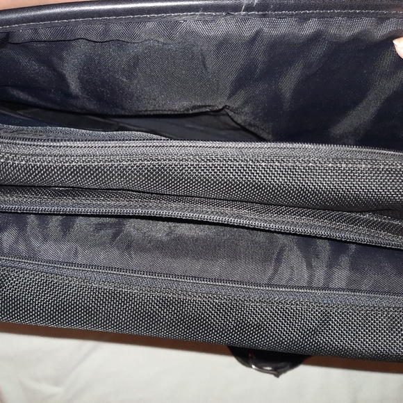 Authentic Coach brief case - Picture 11 of 11